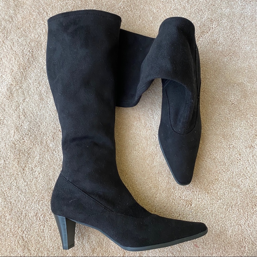 Ditto by Van ELI Black Suede Boots